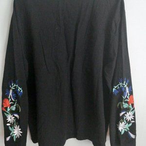 Black top, slit sides, long sleeve, embroidered, SXL,